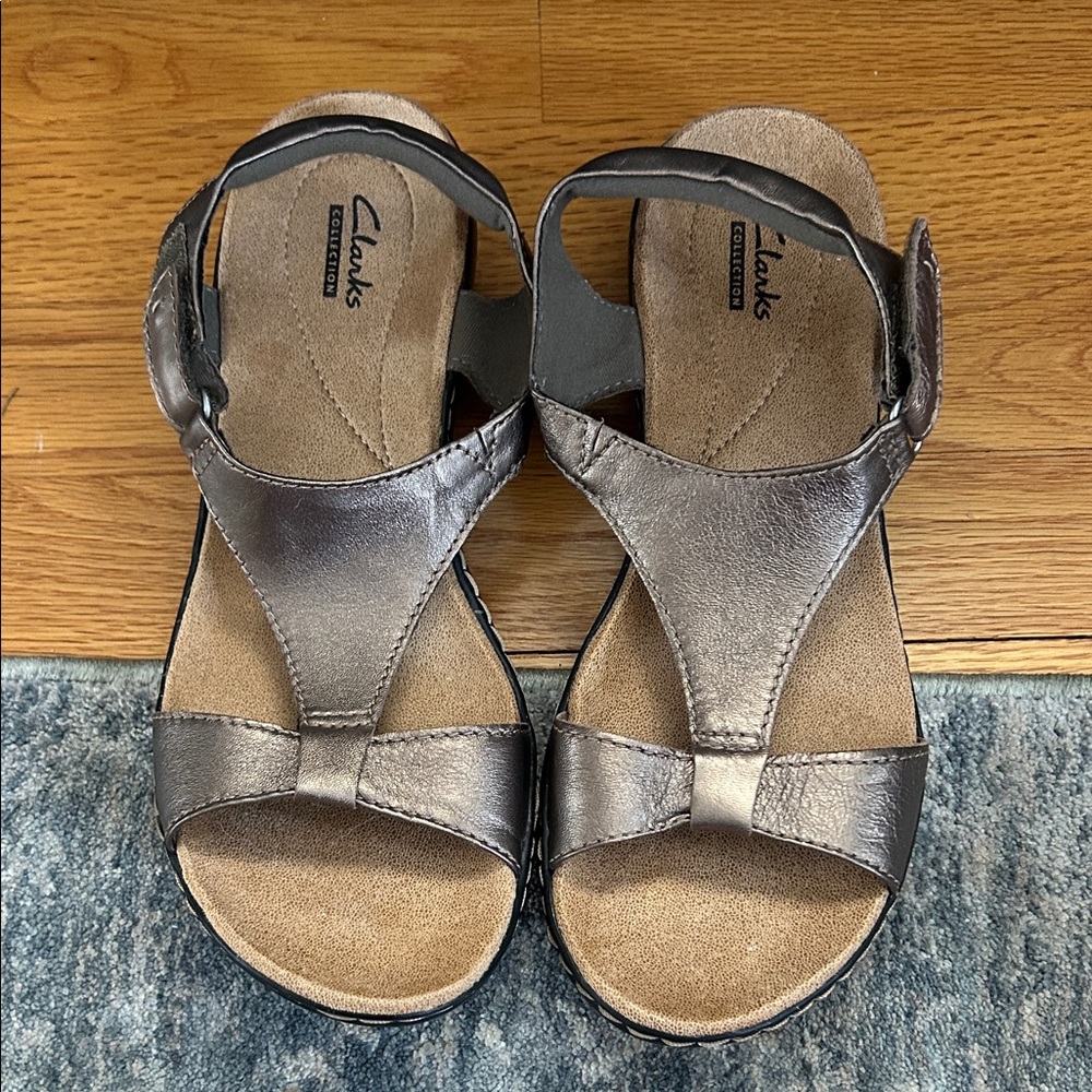 Clarks Leisa Foliage Sandals NWOT